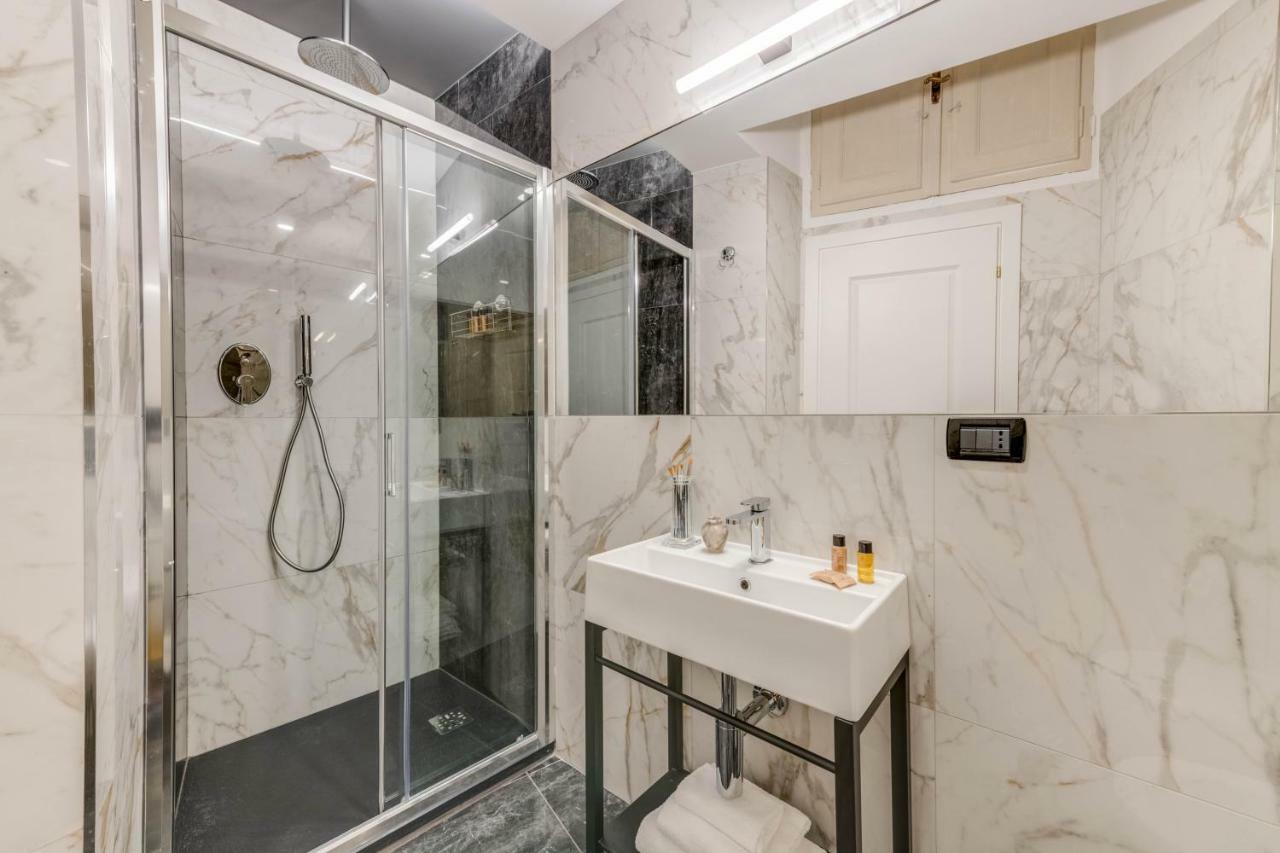 Adrianus Hotel Рим Экстерьер фото